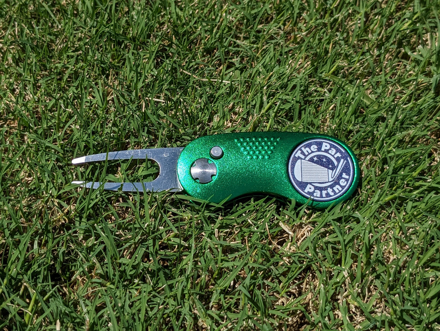 The Par Partner Divot Tool w/ Ball Marker